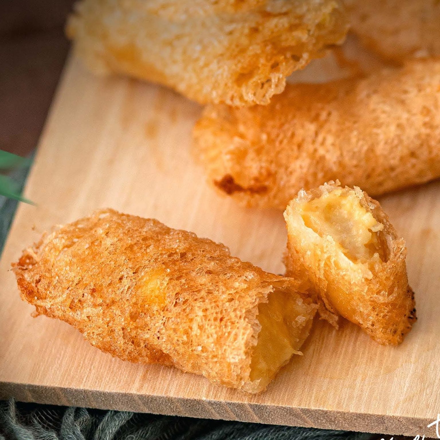 durian-roll-m-k-ku